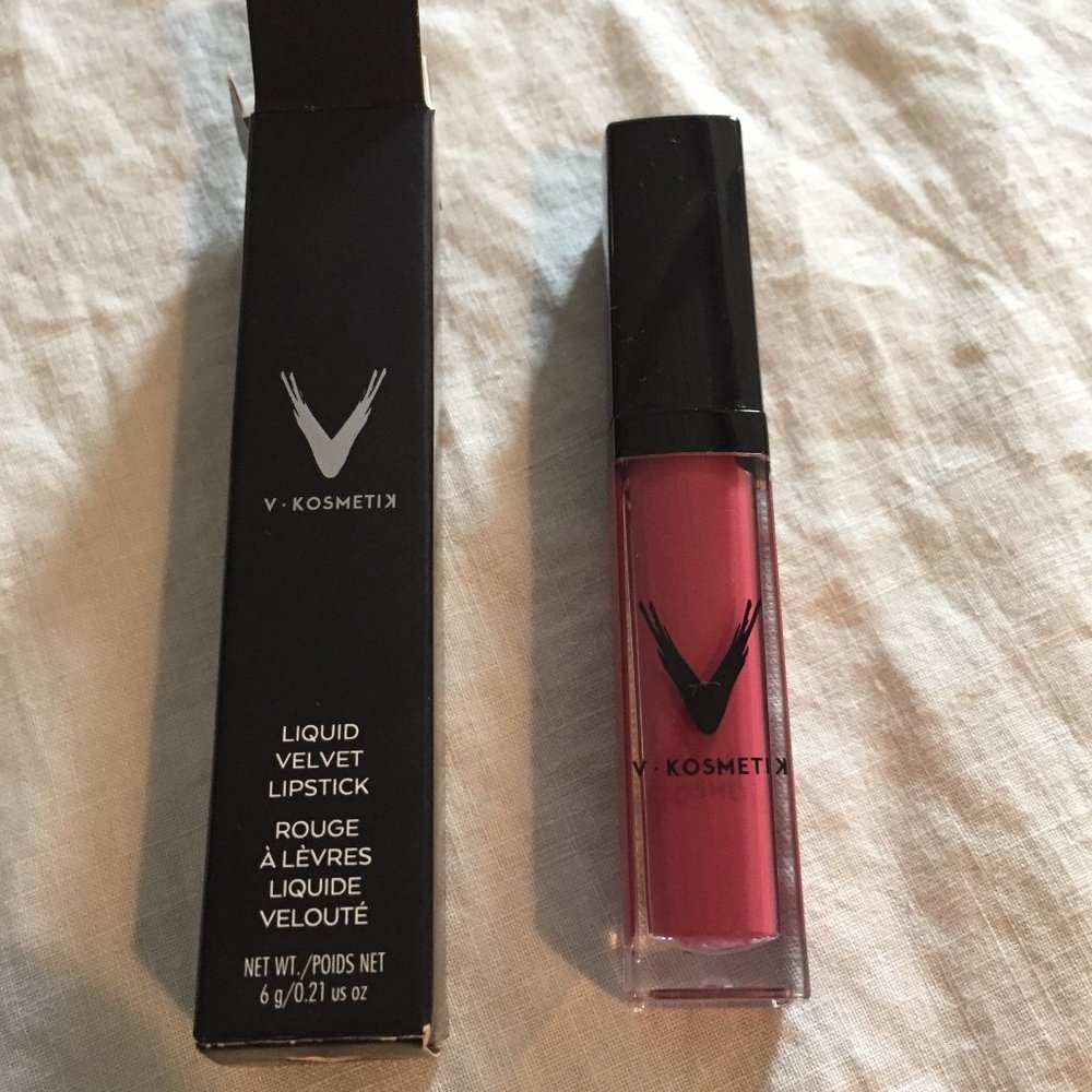 Brand new liquid velvet lipstick- V•Kosmetik in Bubbly